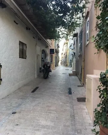Beautifully Bright Apartment In Old Town Saint-Tropez Exterior foto
